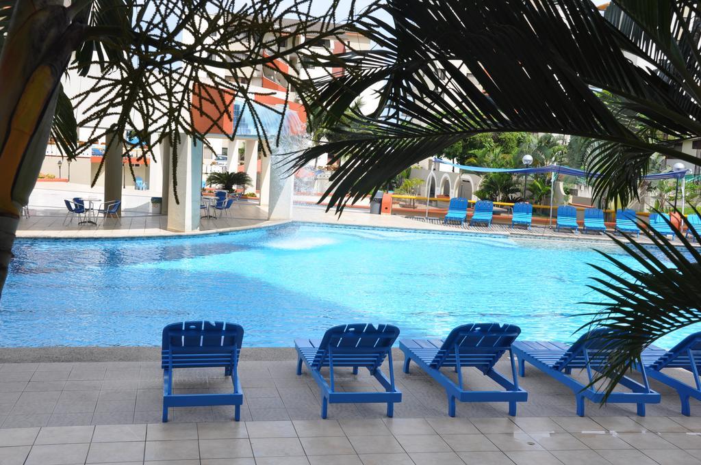 Playa Almendro Resort Tonsupa Buitenkant foto